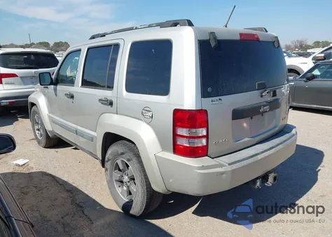 2008 Jeep Liberty Sport z USA, uszkodzony, nr VIN 1J8GN28K48W154763